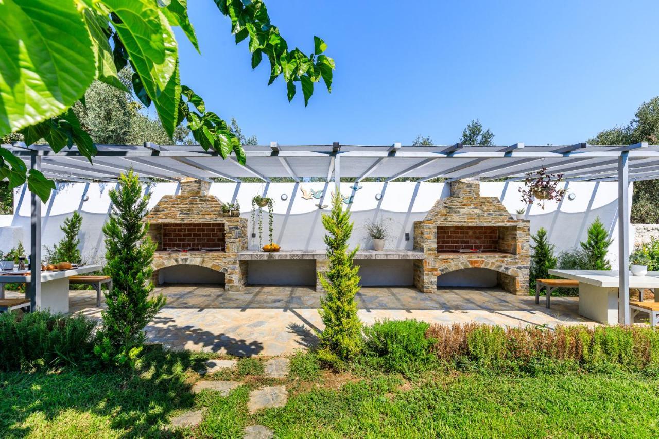 Artemis' Garden Apartment Skopelos Town Exterior photo